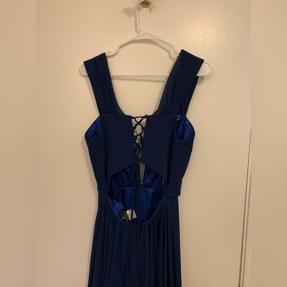 Faviana | Blue Plunge Formal Dress (6) - Picture 6 of 9